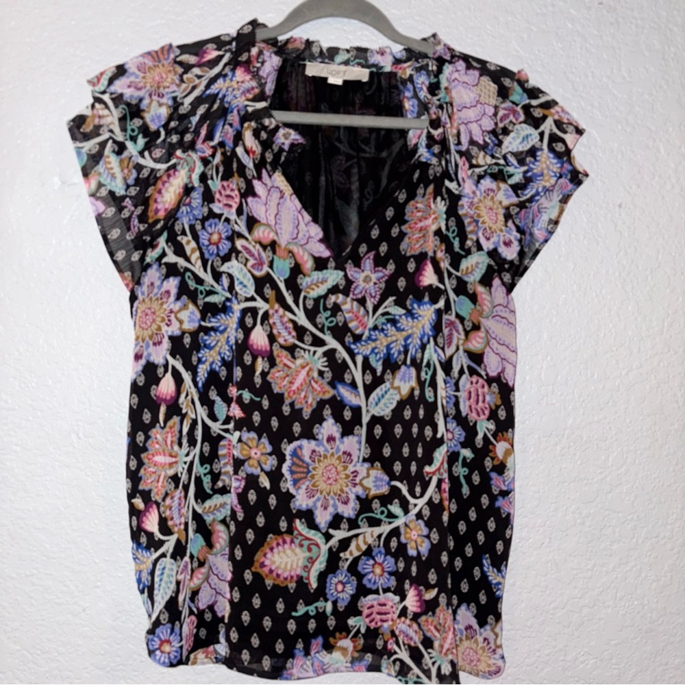Ann Taylor LOFT Floral Black Blousd With Layered Short Sleeves Size Large